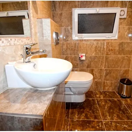 Appartement One Bedroom Appartement At Paralia 50 M Away From The Beach With Sea View Balcony And Wifi *