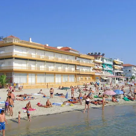 Daire One Bedroom Appartement At Paralia 50 M Away From The Beach With Sea View Balcony And Wifi